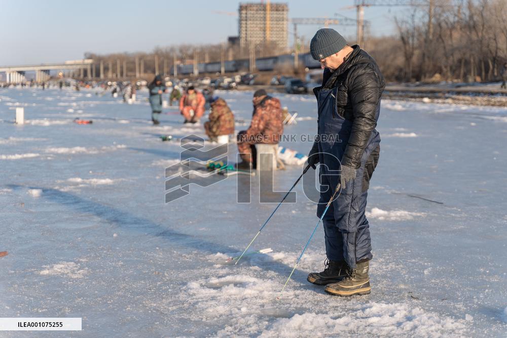RUSSIA-VLADIVOSTOK-ICE FISHING