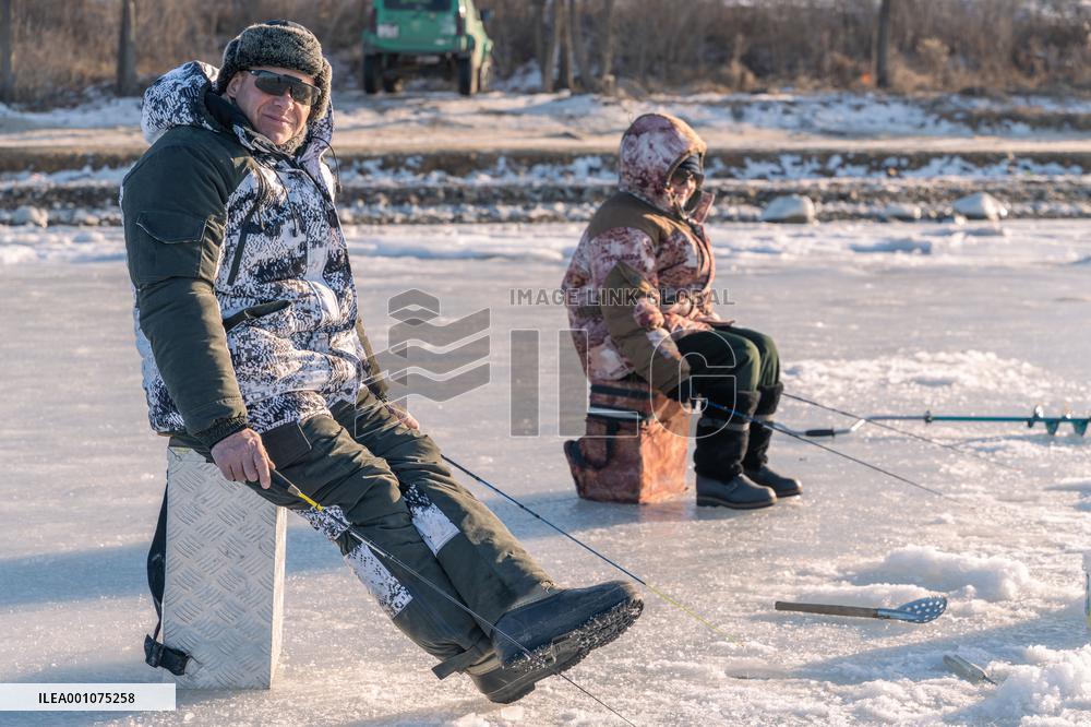 RUSSIA-VLADIVOSTOK-ICE FISHING