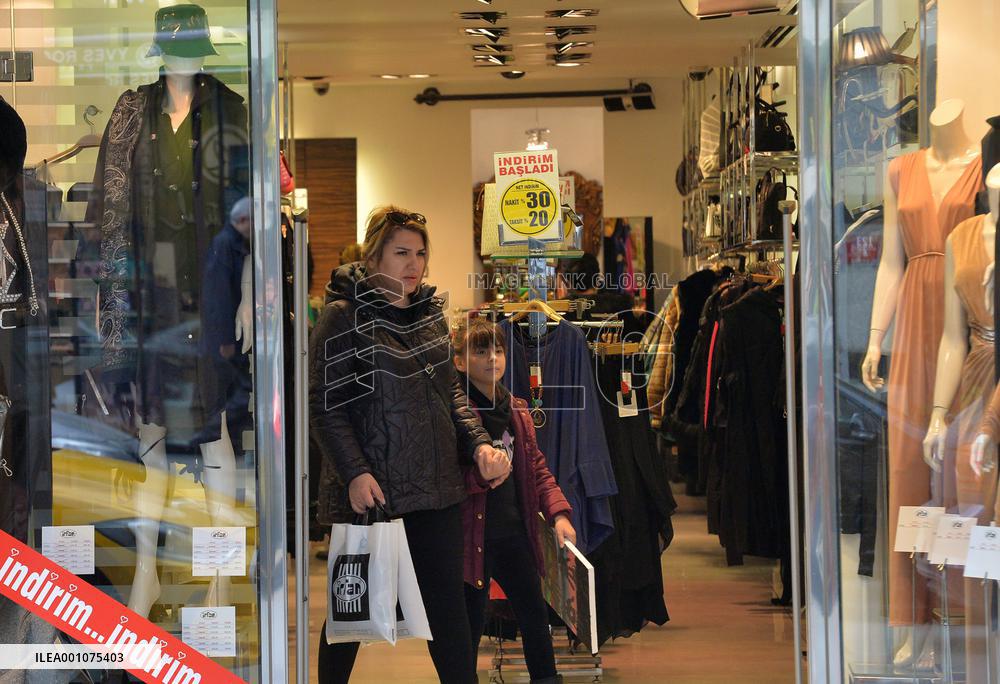 TÜRKIYE-ECONOMY-MIDDLE CLASS