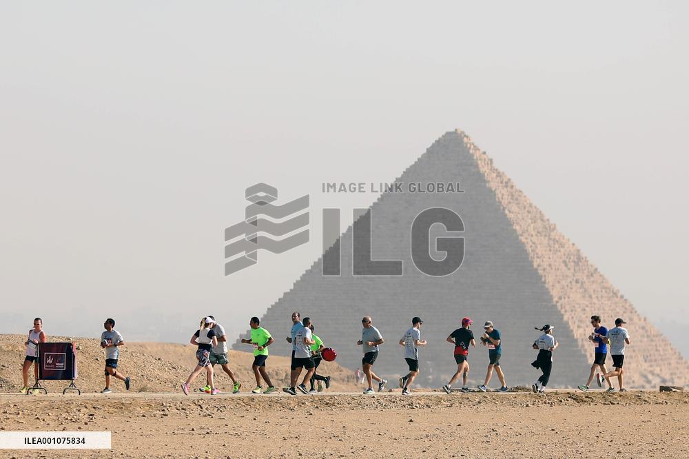 (SP) EGYPT-CAIRO-PYRAMIDS HALF MARATHON