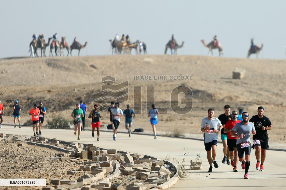 (SP) EGYPT-CAIRO-PYRAMIDS HALF MARATHON