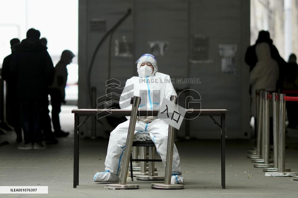 China's faltering "zero-COVID" policy