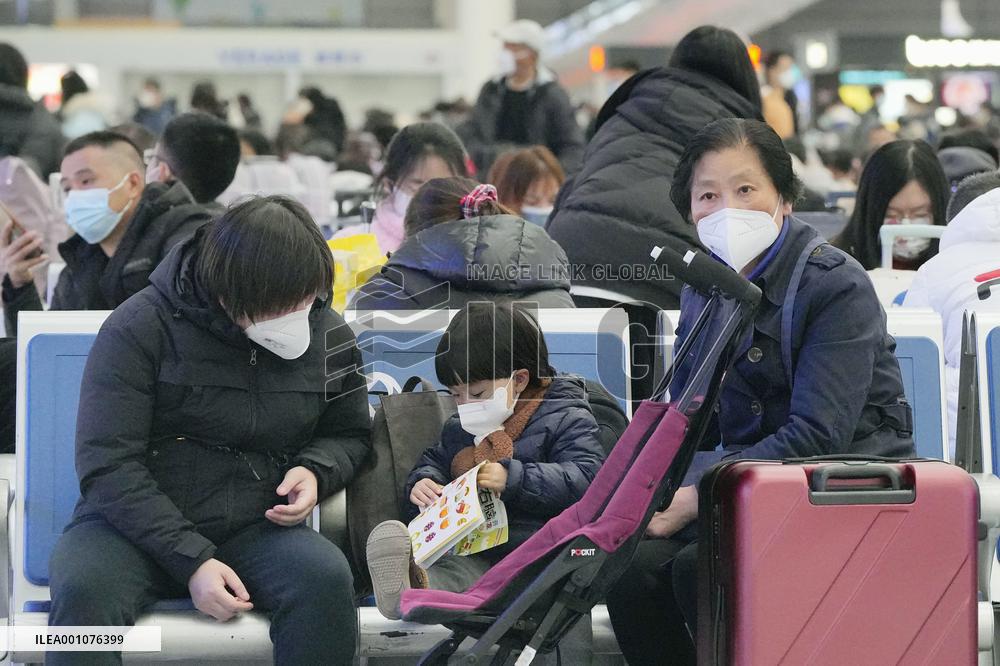 China's faltering "zero-COVID" policy