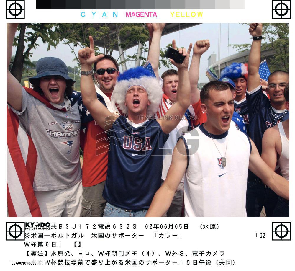 (1)Supporters in Suwon