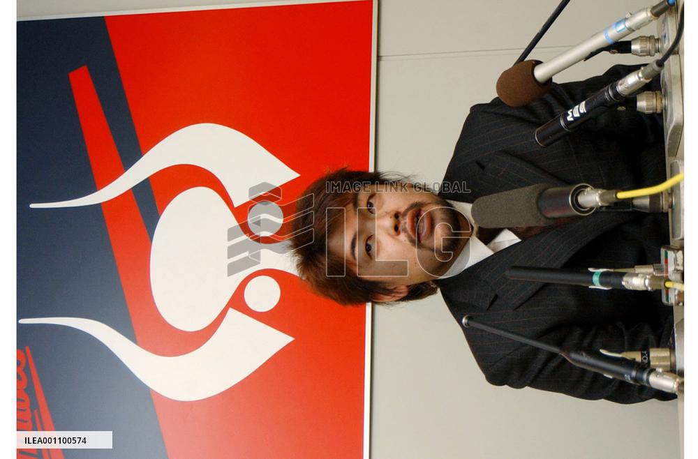 Kintetsu's Nakamura re-signs for 500 mil. yen