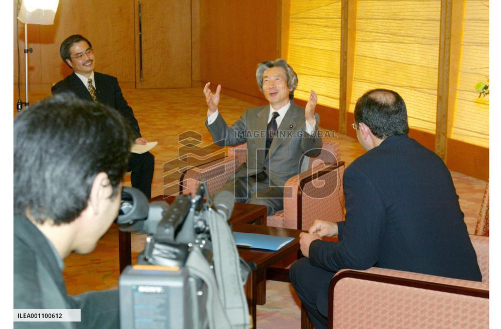 Koizumi tells Al-Jazeera of pacifist policy behind SDF dispatch