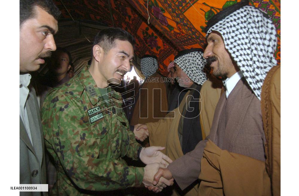 (2)Japanese GSDF members in Samawah, Iraq