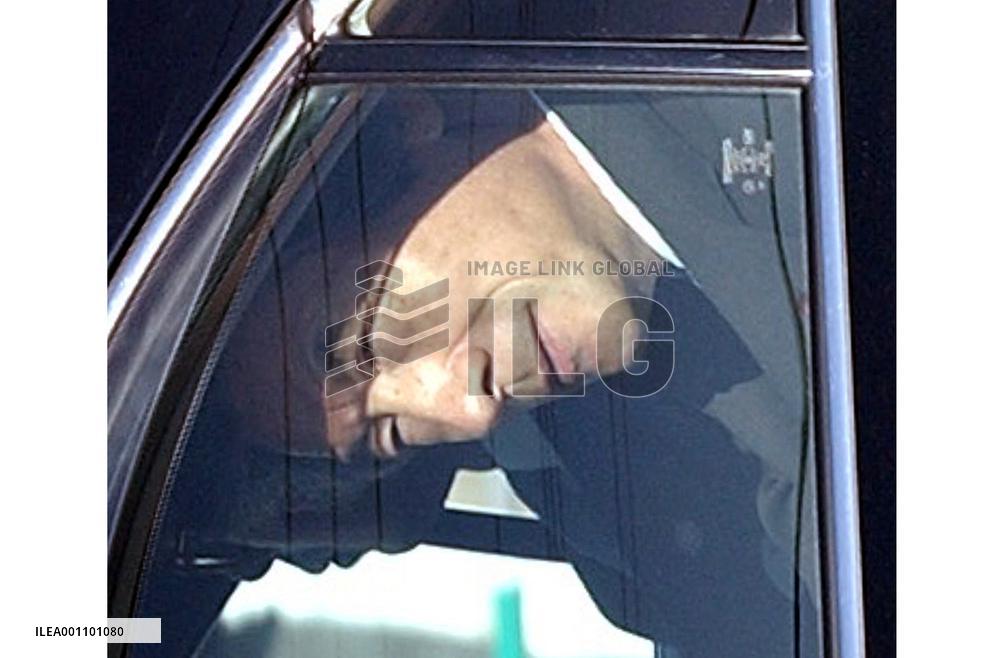 (3)Colors handed to head of GSDF core unit