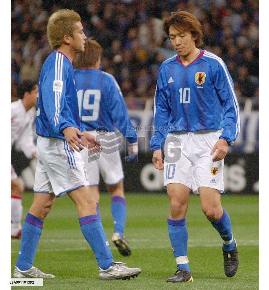 (4)Japan beat Oman in World Cup qualifiers