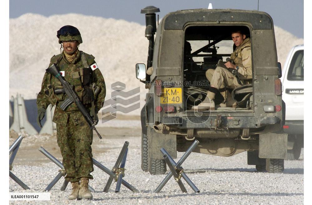 (3)Japanese troops in Samawah