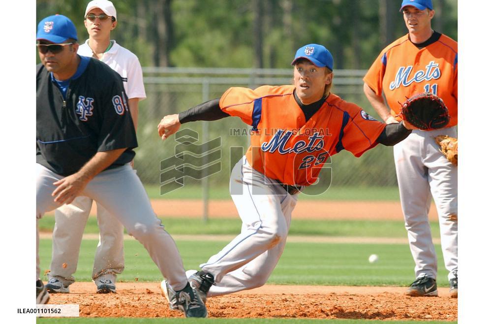 (1)'Little' Matsui' in training