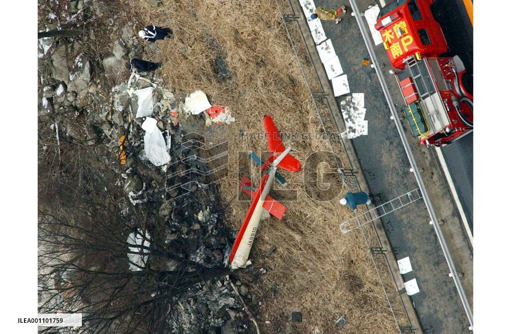 News helicopter crashes, 4 dead