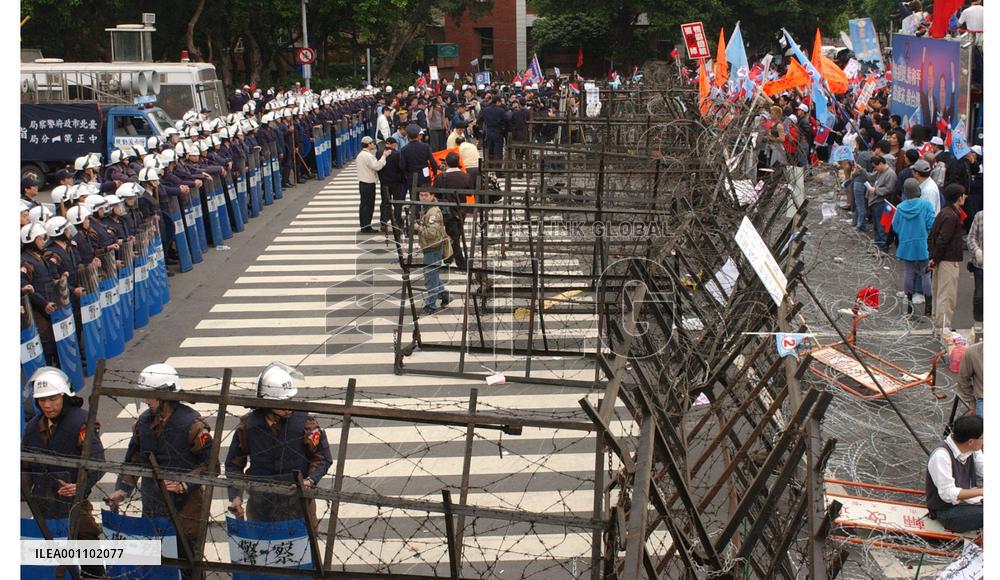 (3)Lien calls for recount in presidential election