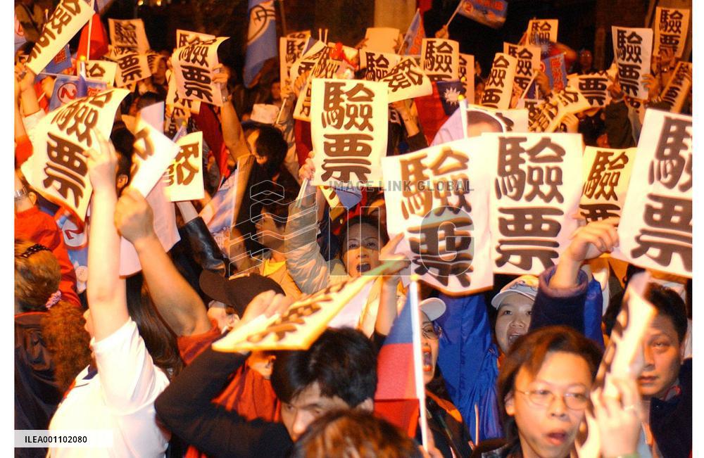 (2)Lien calls for recount in presidential election