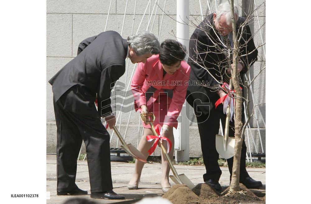 (4)Koizumi, Bush reaffirm alliance to celebrate 150 yrs of ties