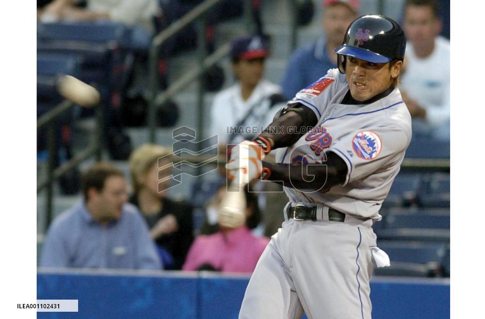 (1)K. Matsui homers in season opener