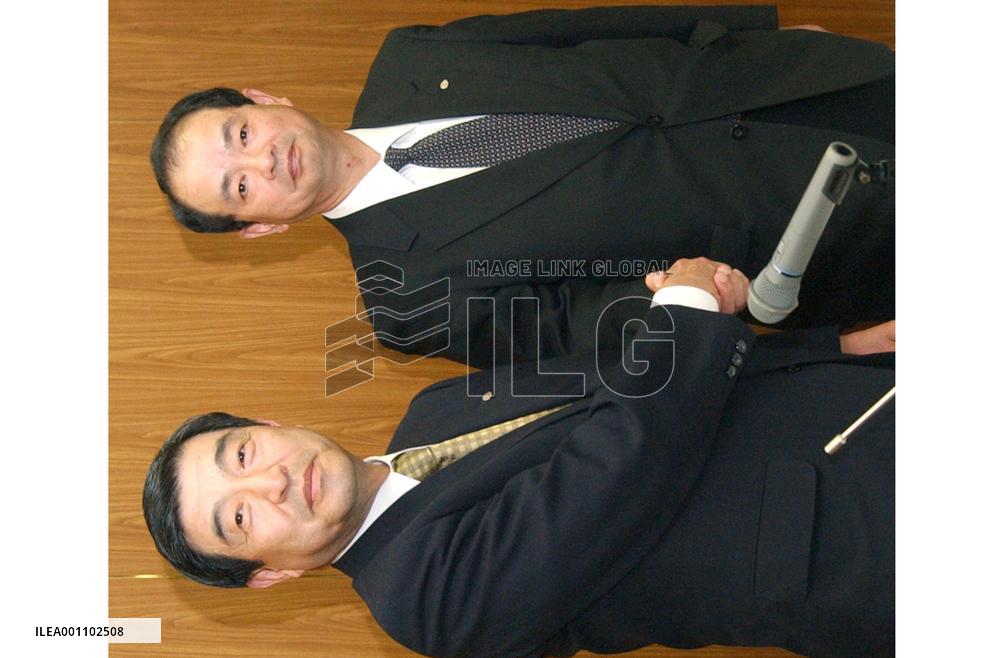 (2)Kao names board member Ozaki as president, CEO