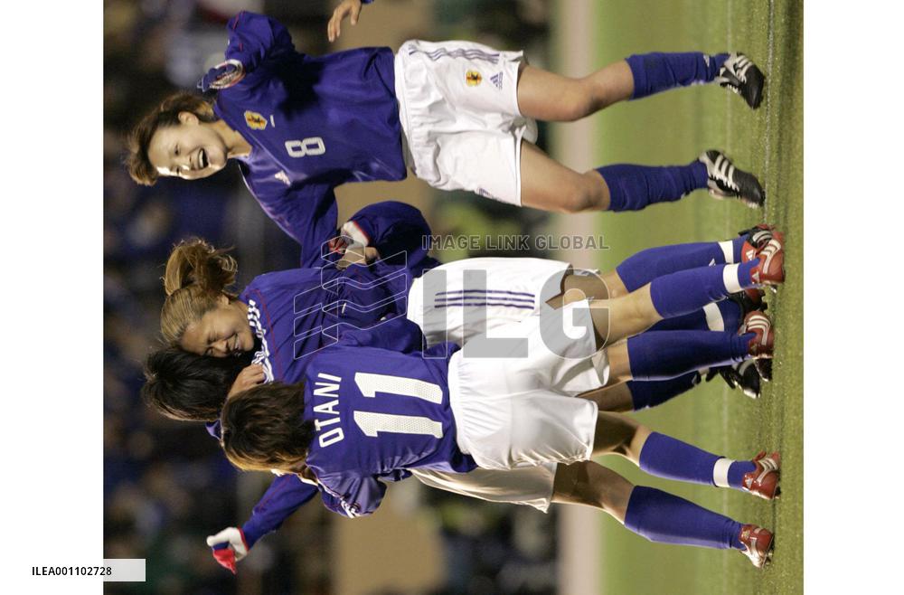 (2)Japan vs N. Korea in Asian soccer qualifier for Olympics