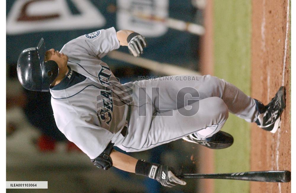 Mariners' Ichiro goes 2-for-4 against Twins