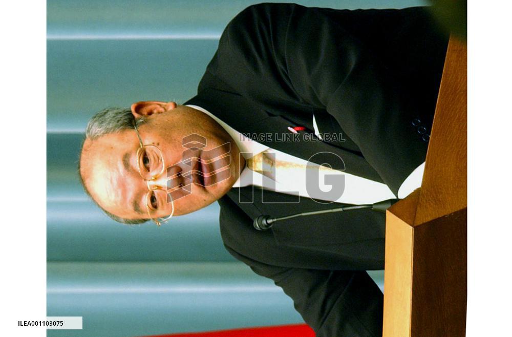(1)Koizumi failed to pay pension dues for 11 months