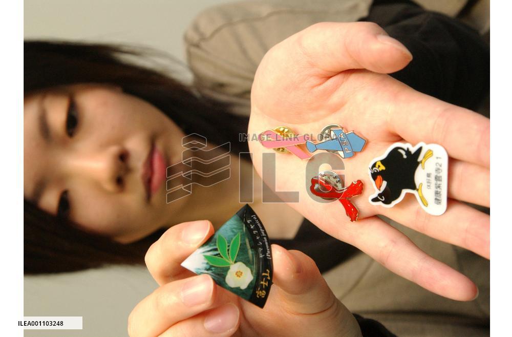 Message badges spreading throughout Japan