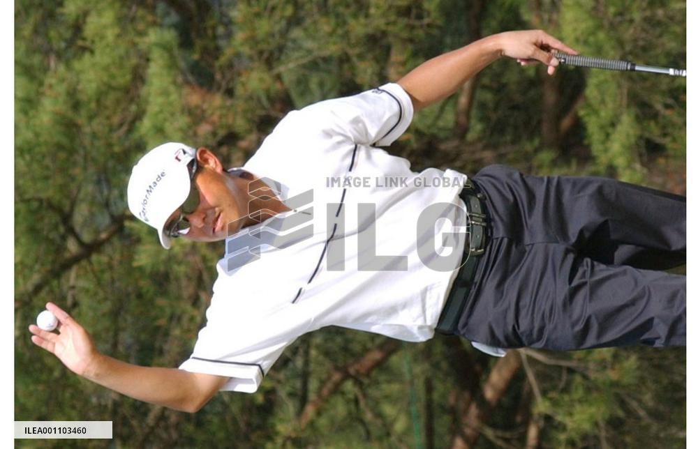 Taniguchi on top at JCB Classic Sendai