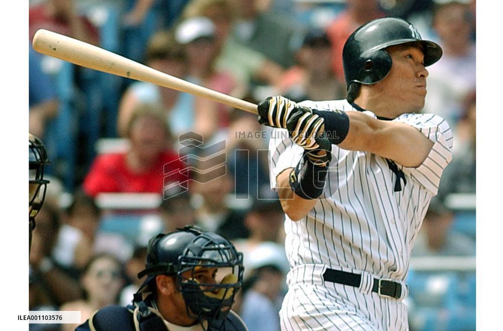 Yankees' Matsui hits 11th homer against Padres