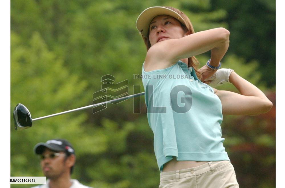 Nakajima takes 1st-round lead at Apita Circle-K Ladies