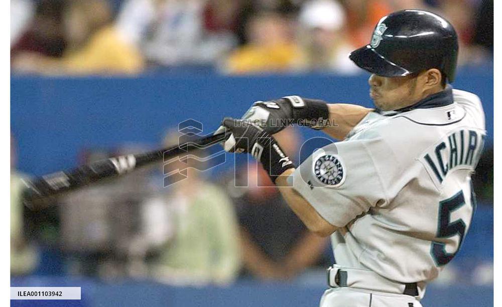 Mariners' Ichiro goes 2-for-5 against Blue Jays