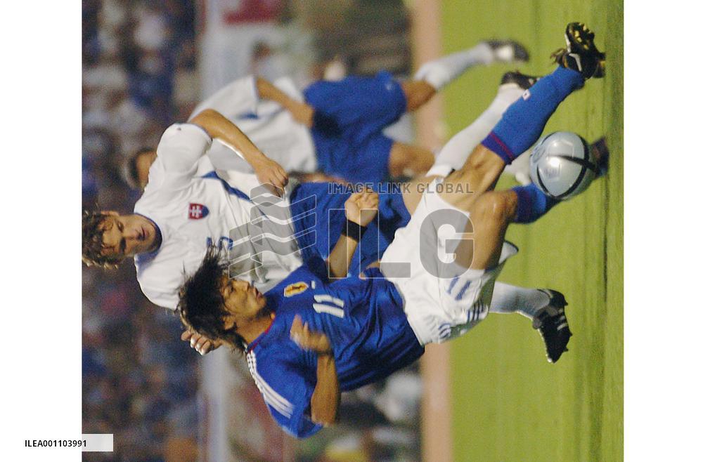 (4)Japan beat Slovakia