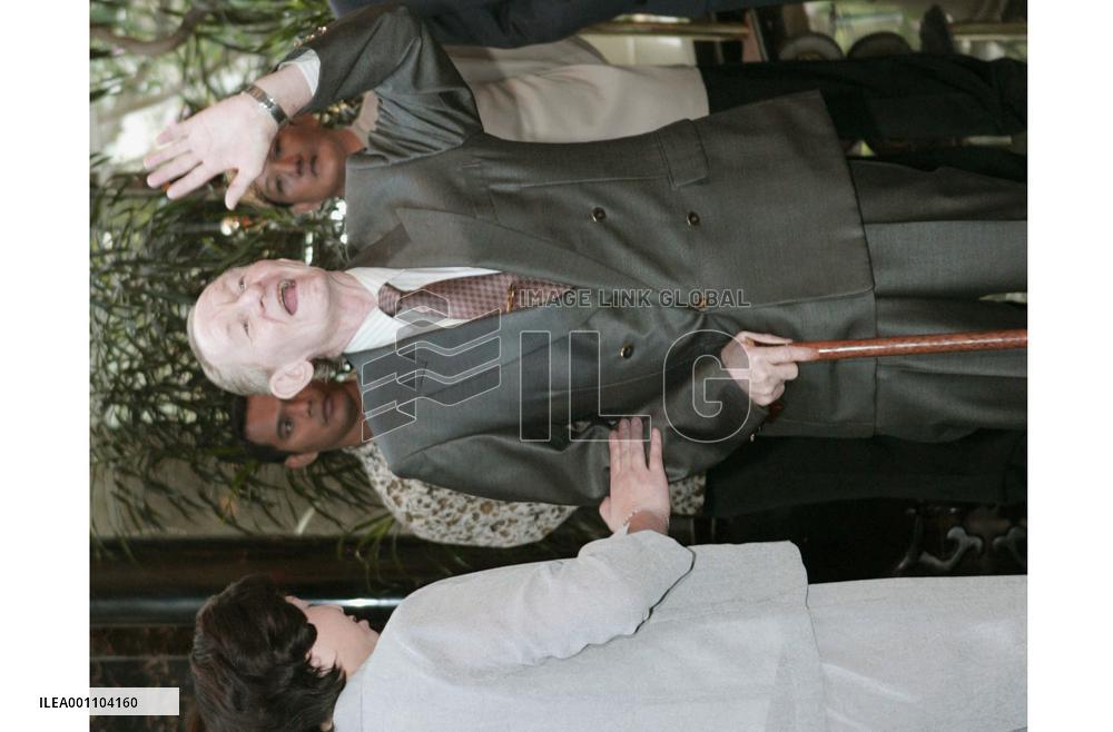 (2)Soga, family leave for Japan, thanks Jakarta