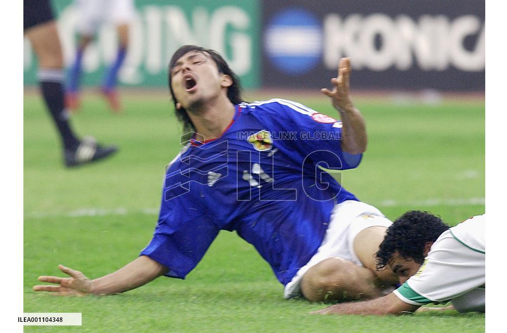 (1)Japan hold off Iran at Asian Cup