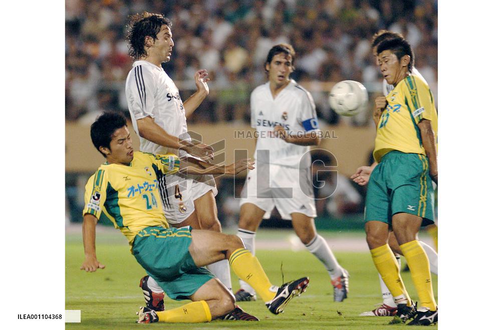 (8)Real Madrid vs JEF United Ichihara in Tokyo