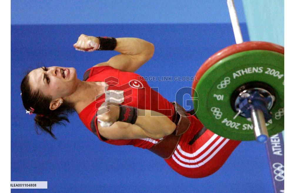 Turkey's Nurcan Taylan wins 48-kg weightlifting