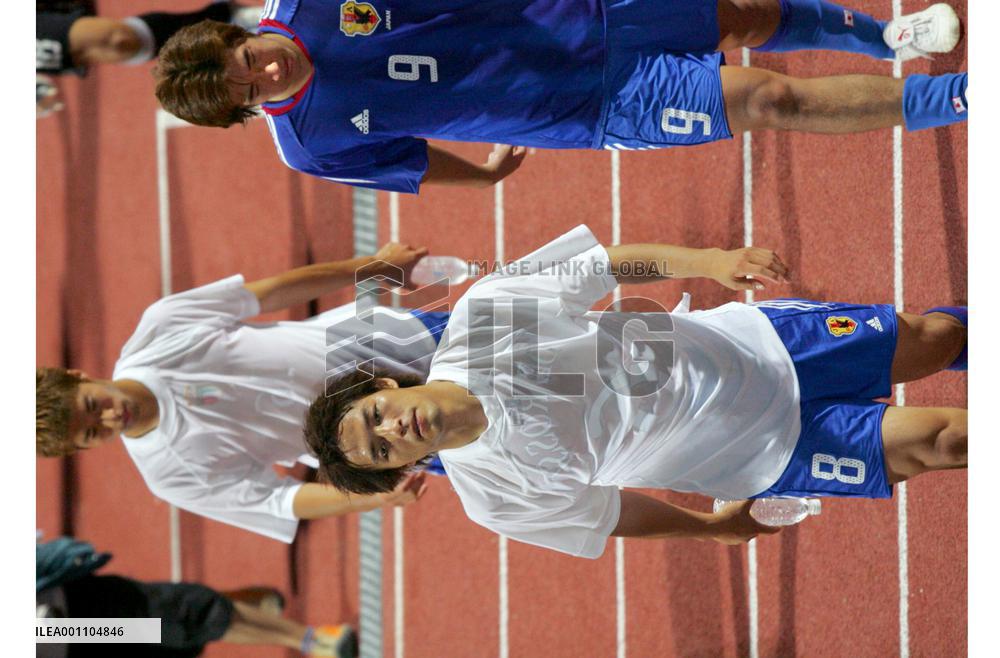 (4)Japan's soccer team crashed out of Olympics