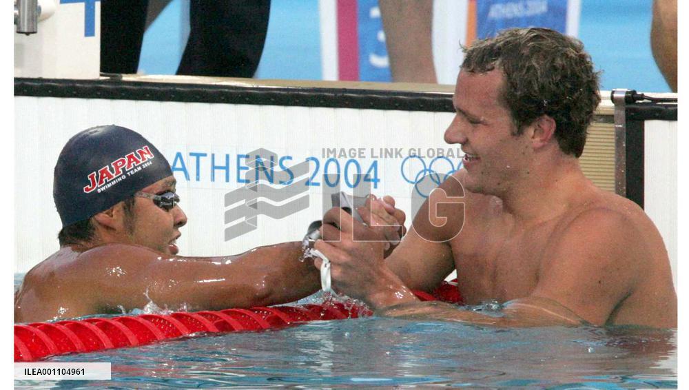 (3)Kitajima gets 2nd Athens gold, sets Olympic record