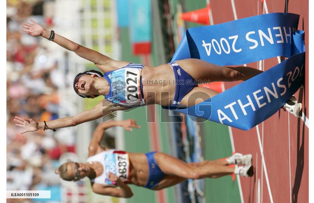 Tsoumeleka collects surprise gold for Greece