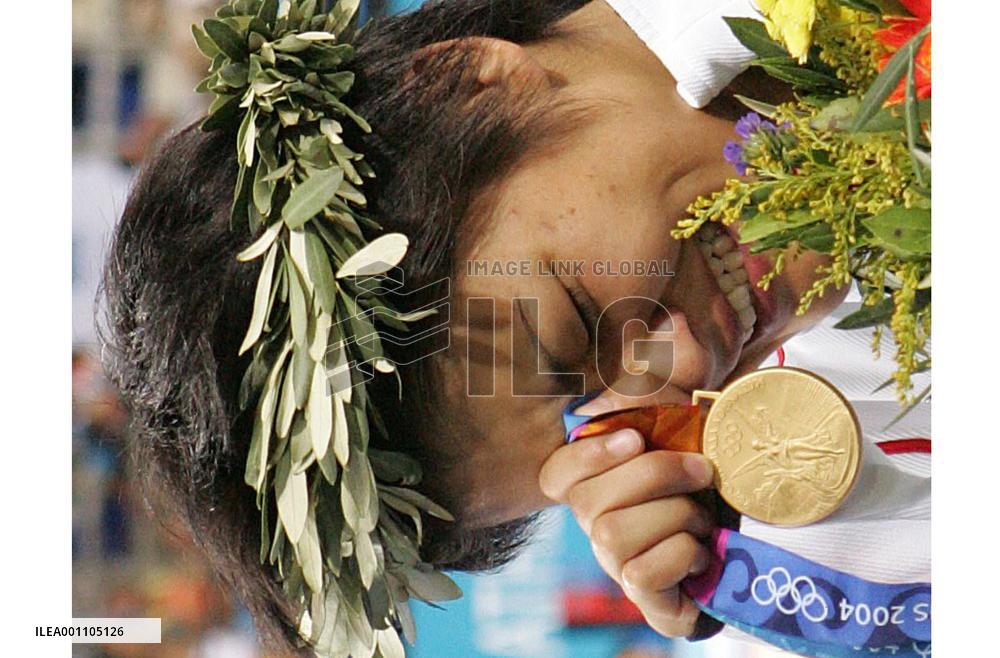 (4)K. Icho clinches gold in women's 63kg freestyle wrestling