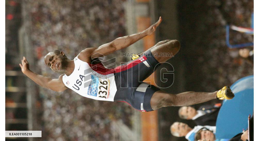 (1)Phillips wins gold in men's long jump in Olympics