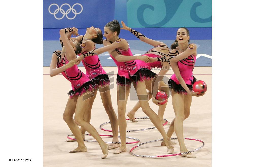 (2)Russia captures gold in Gymnastics