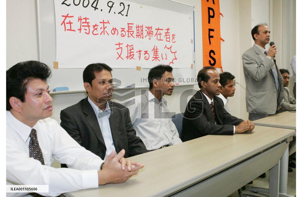 8 Bangladeshis turn themselves in for overstay