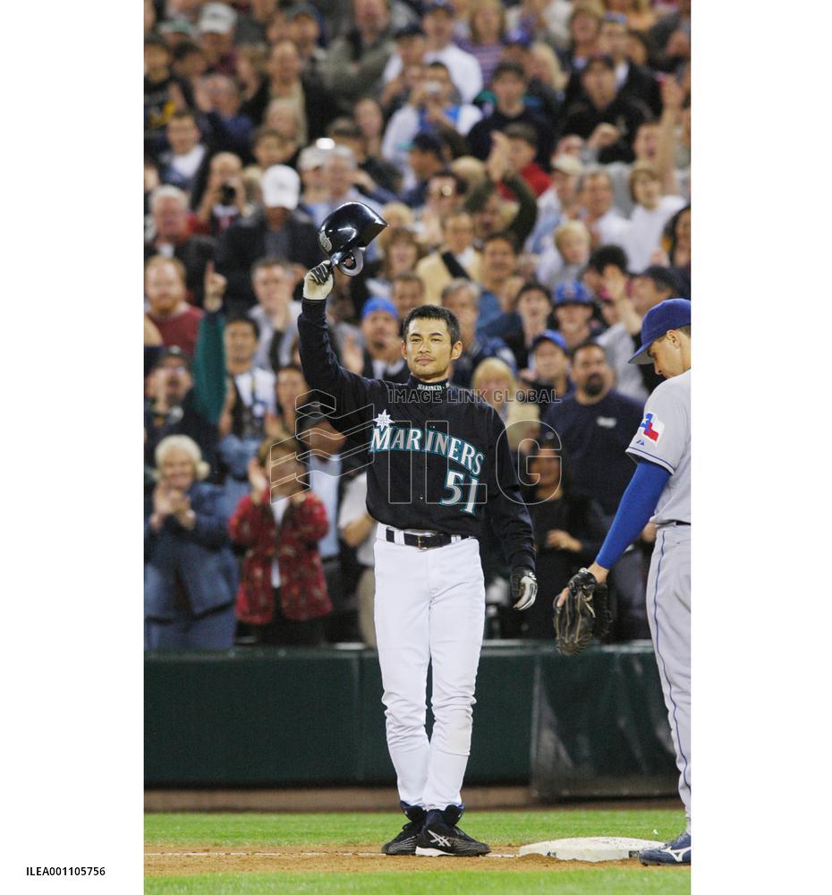 (5)Ichiro breaks MLB record for hits in a season