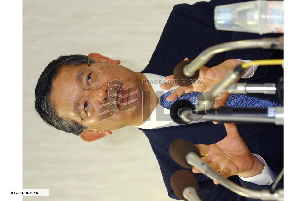 (1)Machimura says Japan, U.S. need to be flexible in realignment talks