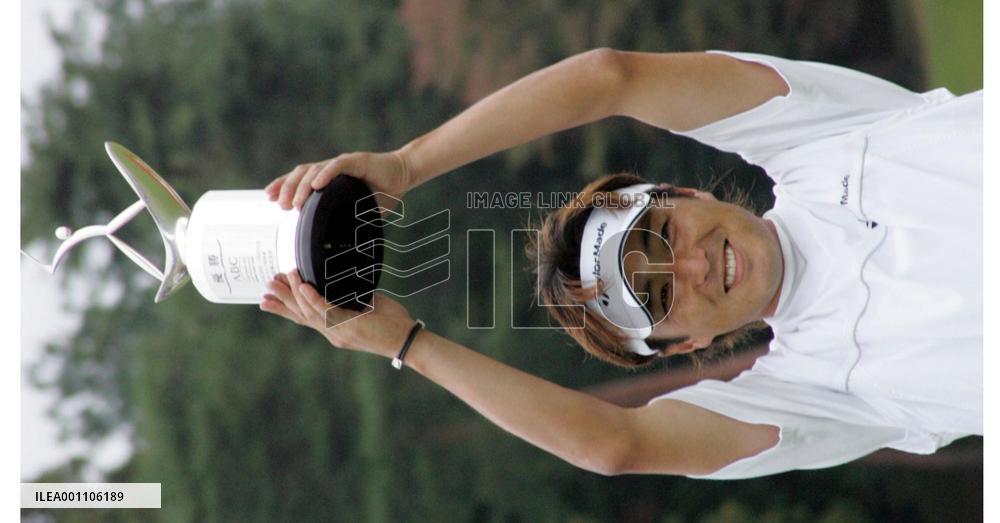 Inoue hangs on to win ABC Championship