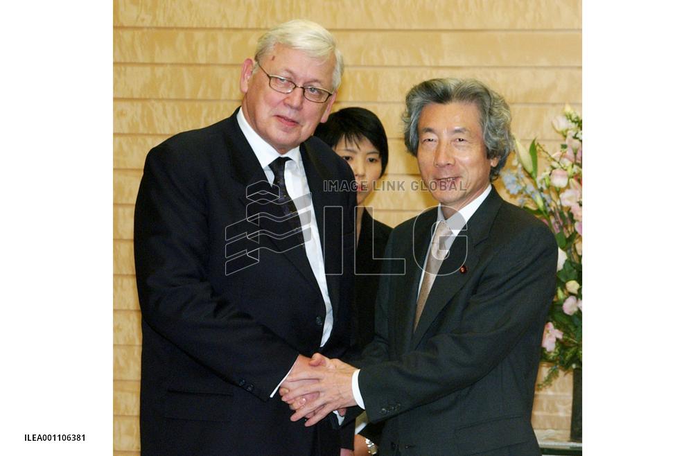 Iceland's parliamentary speaker meets with Koizumi