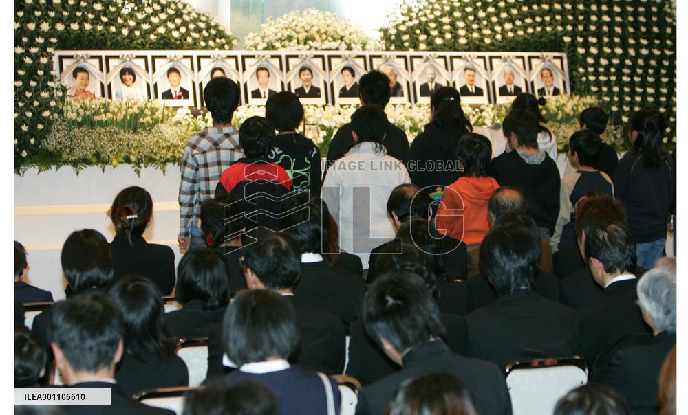 Ojiya remembers victims of Oct. 23 quakes