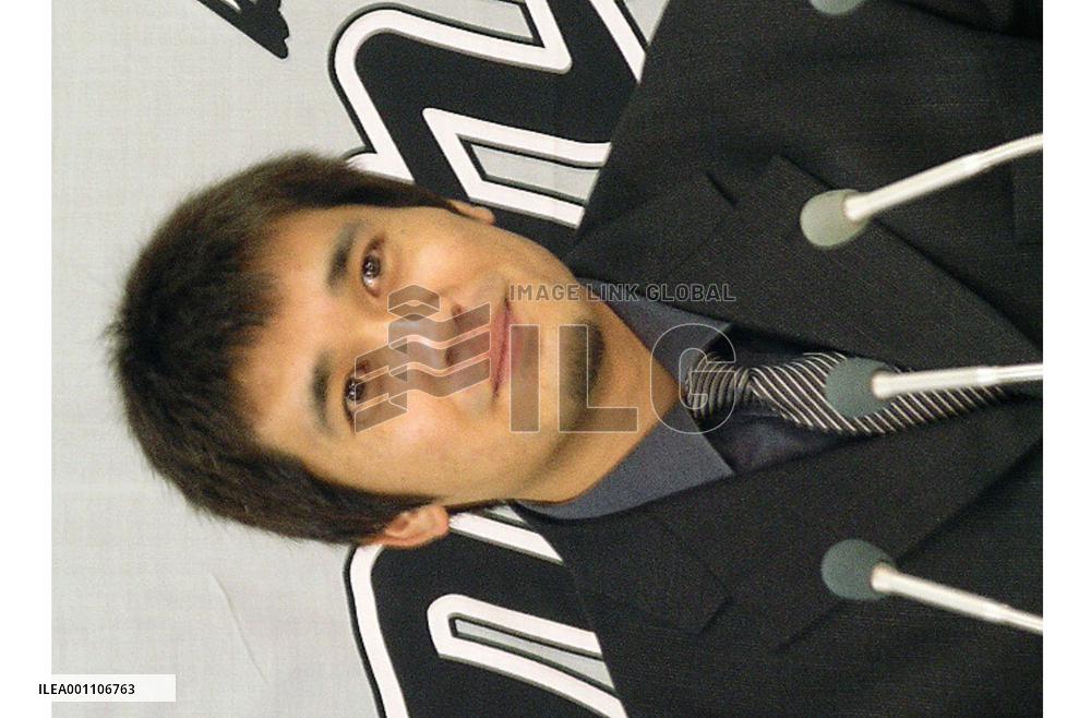 Lotte's Kuroki proposes pay cut as self-punishment