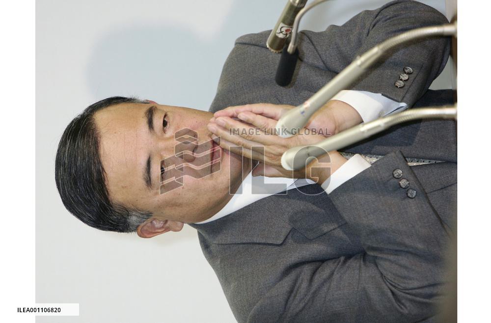 Japanese students show marked declines in reading, math