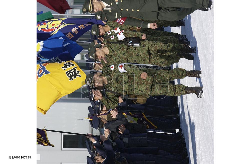 SDF medical team departs to help tsunami victims in Indonesia