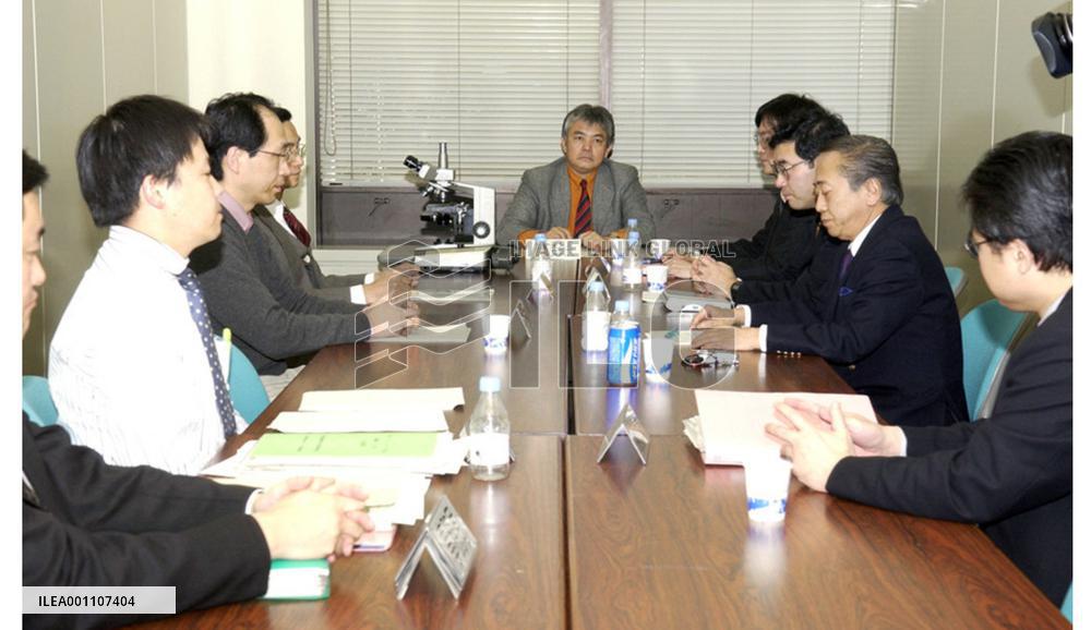 Japan's 1st case of human mad cow disease confirmed